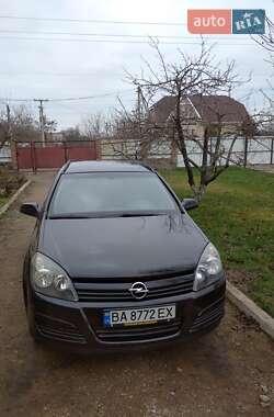 Универсал Opel Astra 2005 в Знаменке