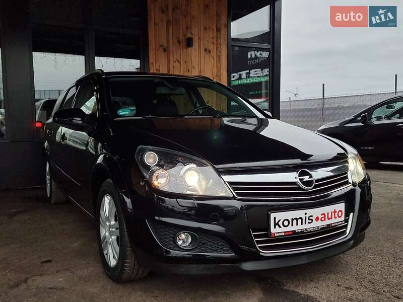 Універсал Opel Astra 2009 в Вінниці