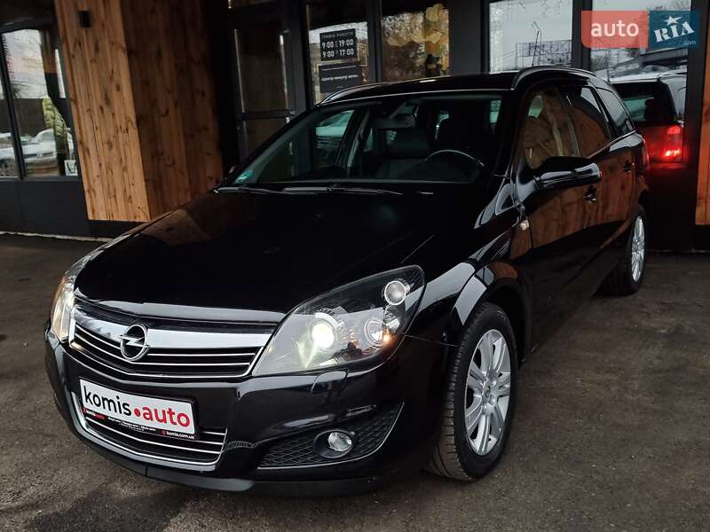 Універсал Opel Astra 2009 в Вінниці