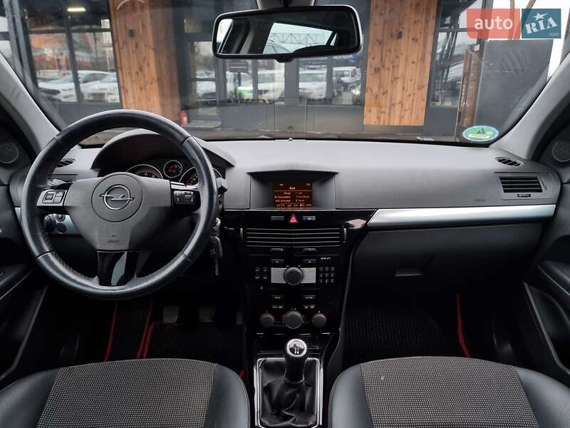 Універсал Opel Astra 2009 в Вінниці