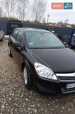 Хэтчбек Opel Astra 2008 в Вишневце