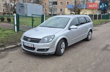 Универсал Opel Astra 2005 в Золотоноше