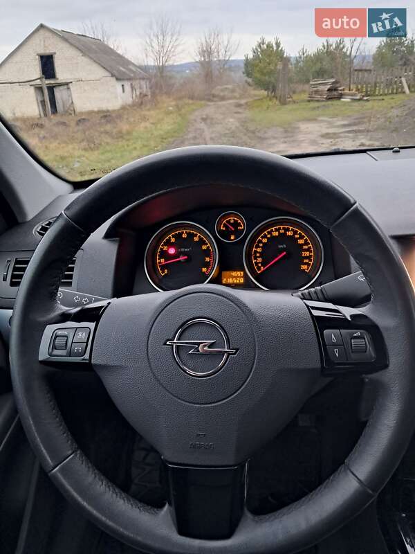 Універсал Opel Astra 2010 в Рівному фото 5 Універсал Opel Astra 2010 в Рівному