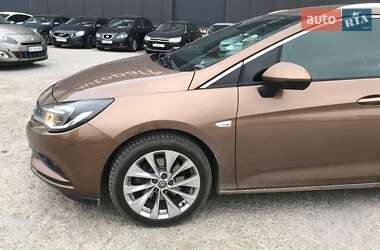 Універсал Opel Astra 2016 в Львові