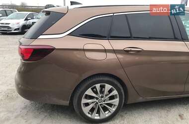 Універсал Opel Astra 2016 в Львові