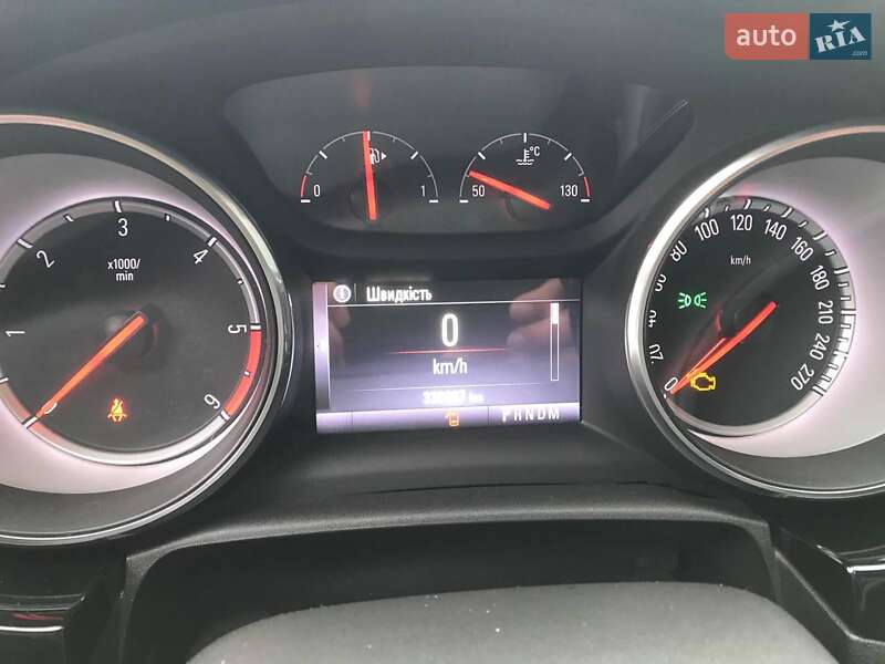 Універсал Opel Astra 2016 в Львові