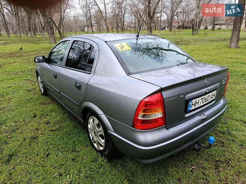 Седан Opel Astra 2008 в Одессе фото 5 Седан Opel Astra 2008 в Одессе