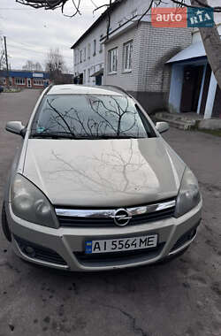 Универсал Opel Astra 2006 в Узине
