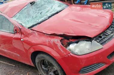 Купе Opel Astra 2006 в Киеве