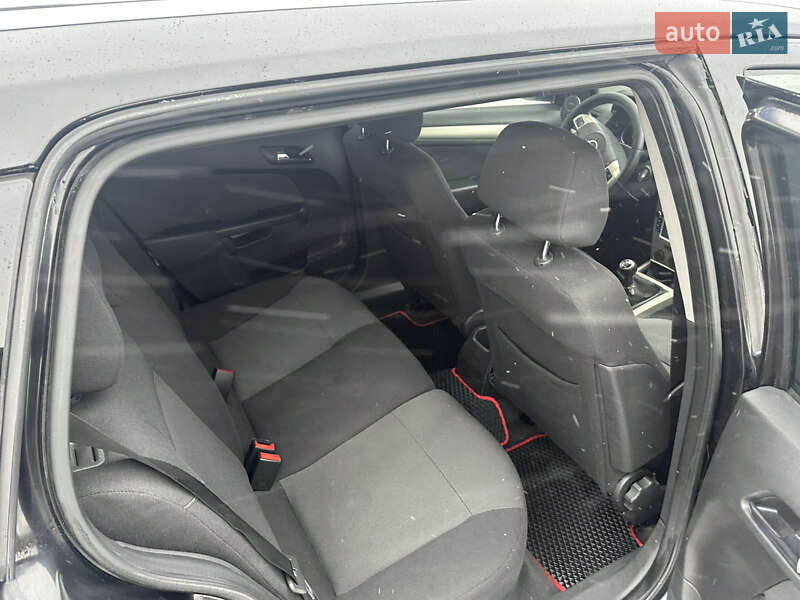 Універсал Opel Astra 2007 в Рівному