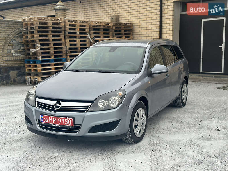 Opel Astra 2010