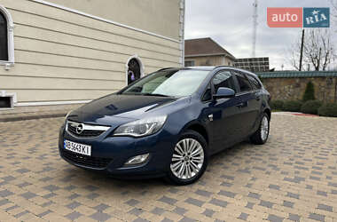 Універсал Opel Astra 2011 в Могилів-Подільському