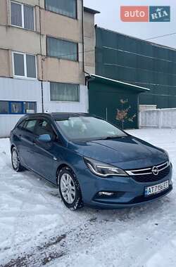 Універсал Opel Astra 2016 в Надвірній