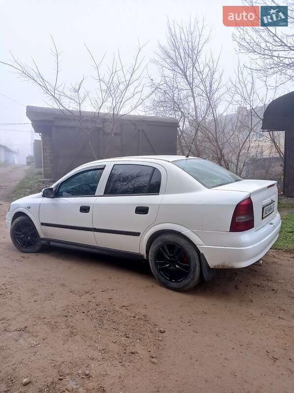 Седан Opel Astra 1998 в Жмеринке