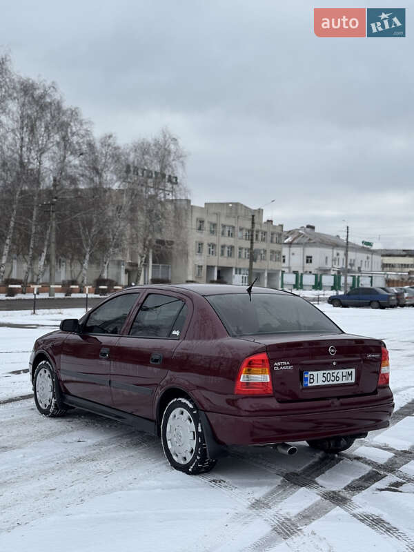 Седан Opel Astra 2008 в Кременчуге