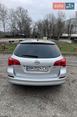 Універсал Opel Astra 2011 в Сумах