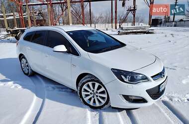 Універсал Opel Astra 2014 в Сумах