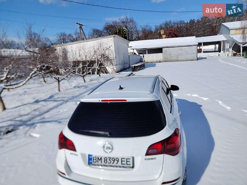 Универсал Opel Astra 2014 в Сумах