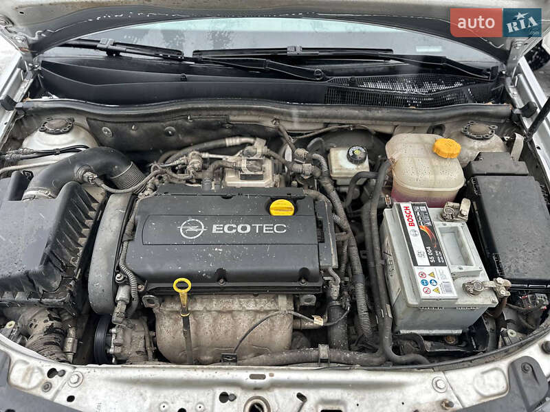 Хетчбек Opel Astra 2012 в Харкові