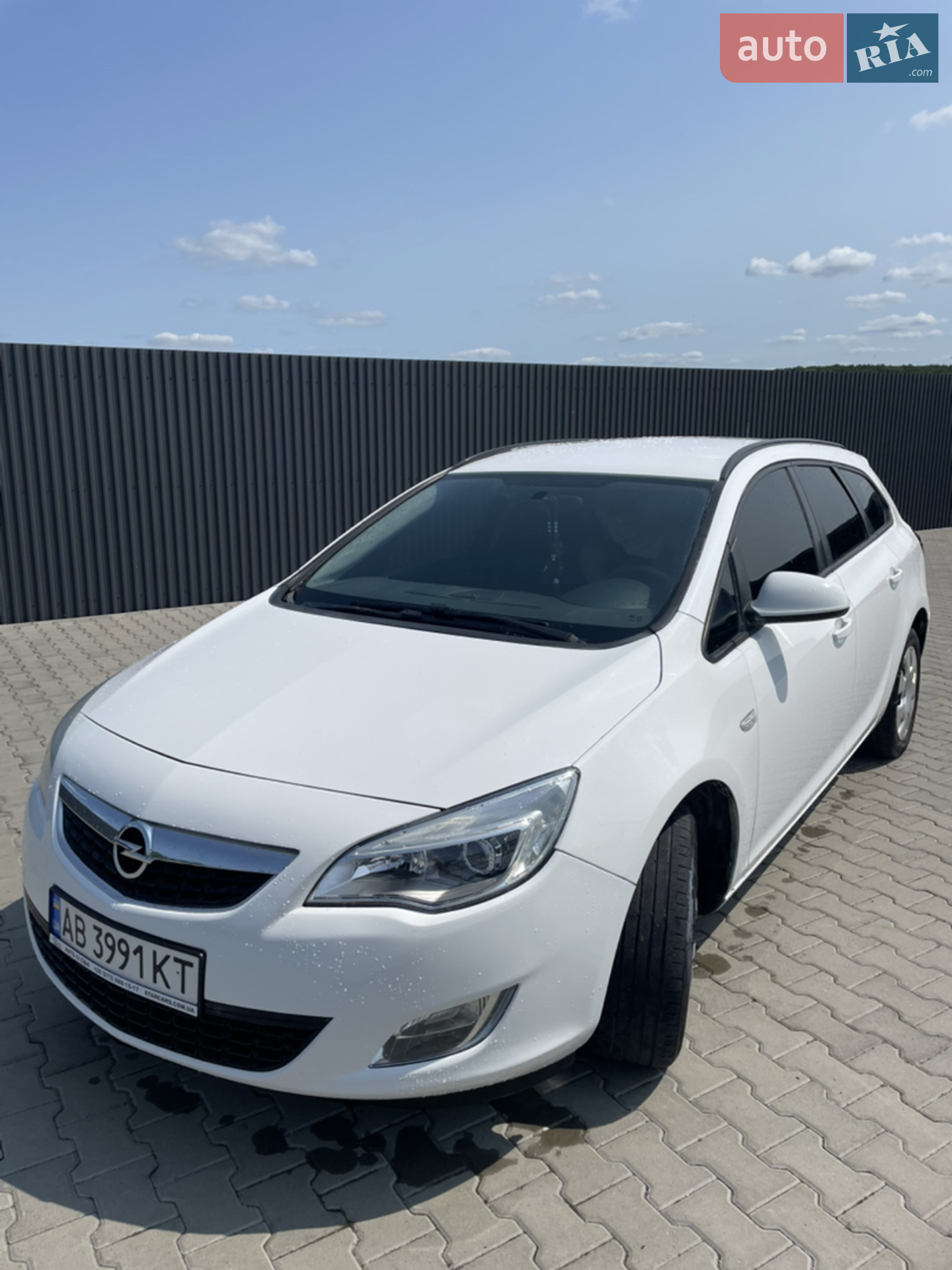 2011 Opel Astra - мініатюра 2