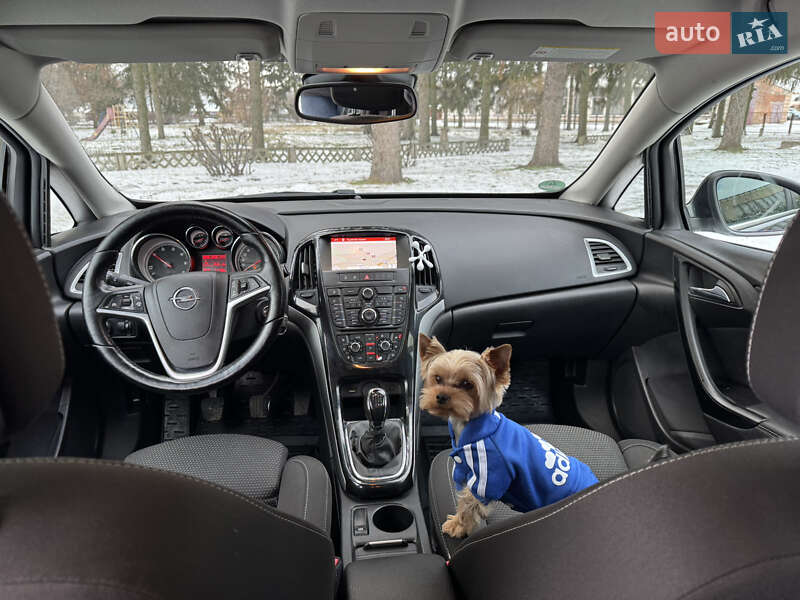 Универсал Opel Astra 2015 в Христиновке