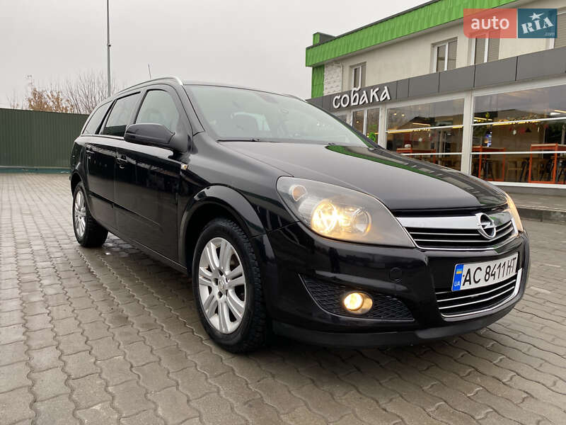 Универсал Opel Astra 2008 в Владимире