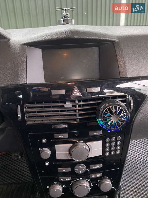 Универсал Opel Astra 2008 в Владимире