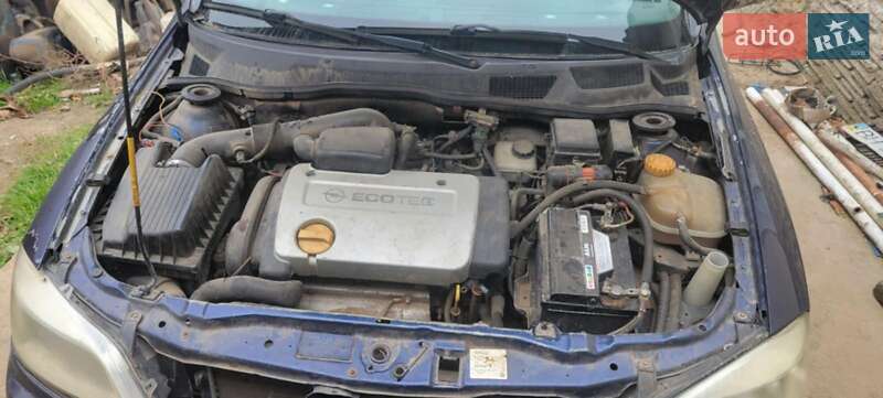 Седан Opel Astra 2000 в Одессе