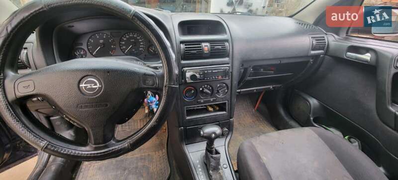Седан Opel Astra 2000 в Одессе
