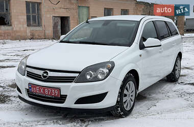 Універсал Opel Astra 2010 в Камені-Каширському