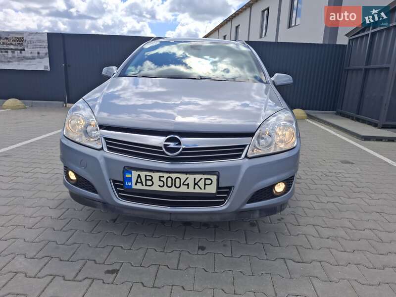 Универсал Opel Astra 2009 в Виннице