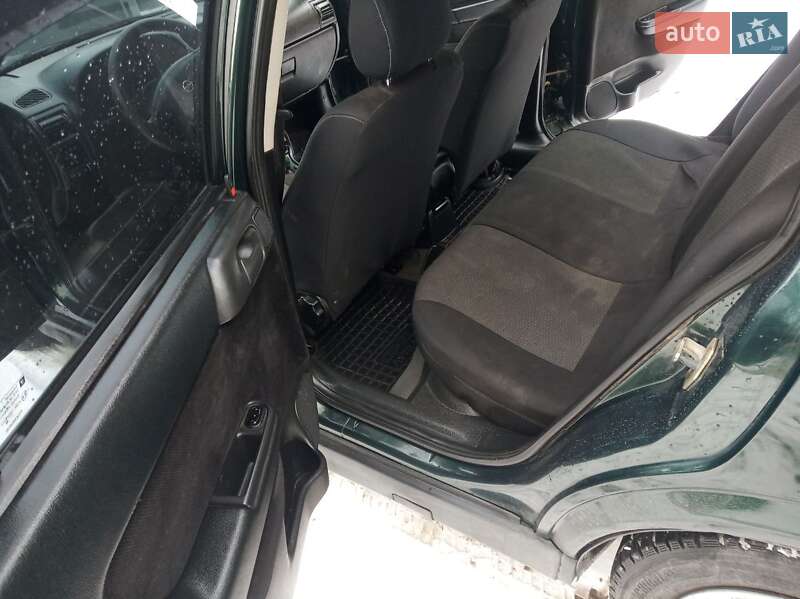 Хэтчбек Opel Astra 1998 в Мостиске