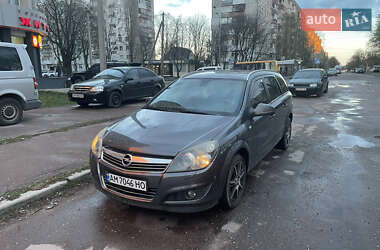 Універсал Opel Astra 2009 в Шепетівці