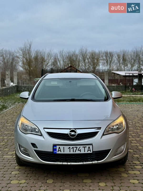 Универсал Opel Astra 2012 в Радомышле фото 9 Универсал Opel Astra 2012 в Радомышле