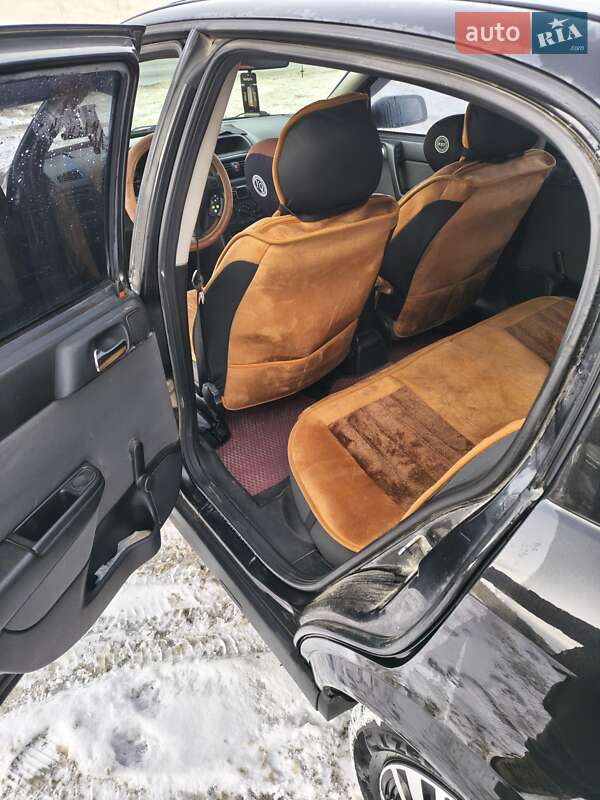 Седан Opel Astra 2007 в Хоросткові