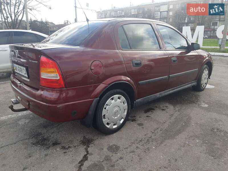 Седан Opel Astra 2009 в Харькове