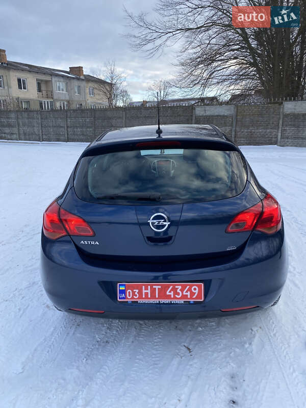 Хетчбек Opel Astra 2010 в Клевані