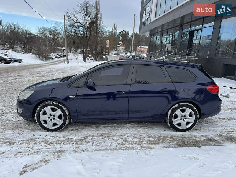 Універсал Opel Astra 2011 в Києві фото 5 Універсал Opel Astra 2011 в Києві