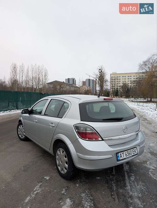 Хетчбек Opel Astra 2010 в Івано-Франківську фото 6 Хетчбек Opel Astra 2010 в Івано-Франківську