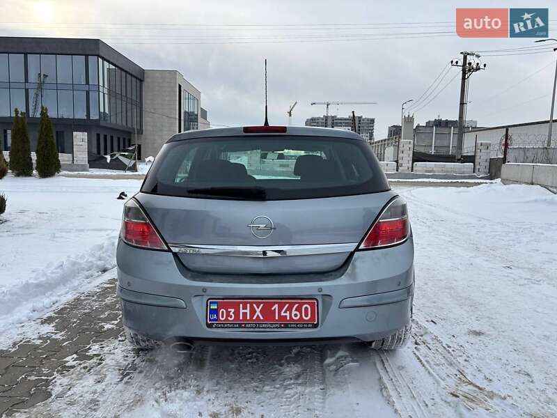 Хэтчбек Opel Astra 2009 в Киеве