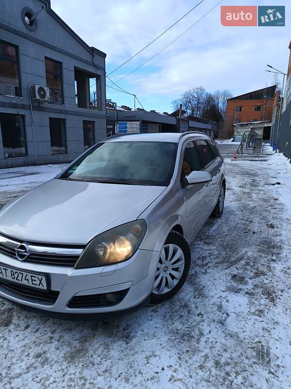 Универсал Opel Astra 2005 в Коломые
