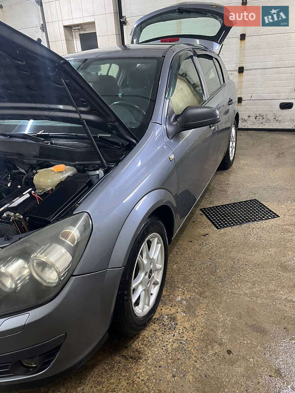 Хэтчбек Opel Astra 2004 в Коростышеве фото 7 Хэтчбек Opel Astra 2004 в Коростышеве