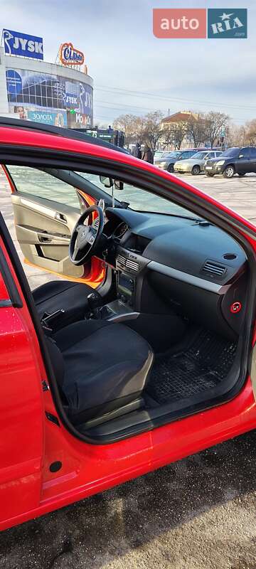 Універсал Opel Astra 2006 в Запоріжжі