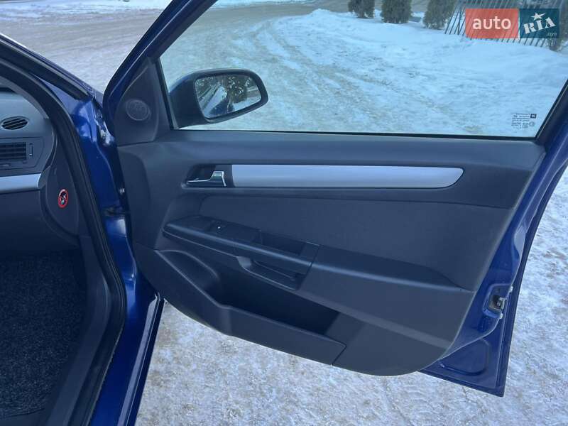 Універсал Opel Astra 2009 в Бучачі