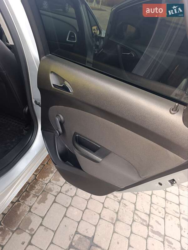 Универсал Opel Astra 2015 в Городке