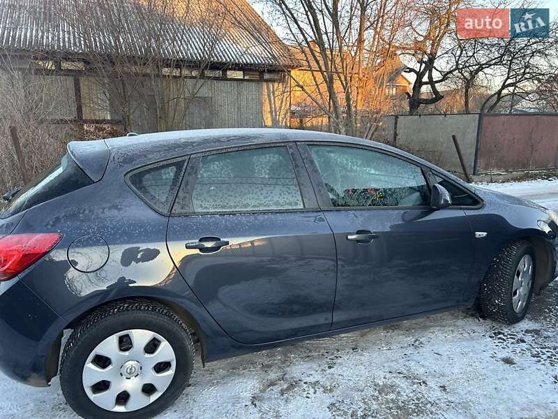 Хэтчбек Opel Astra 2010 в Ковеле