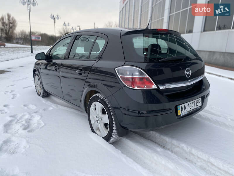 Хетчбек Opel Astra 2012 в Білій Церкві фото 17 Хетчбек Opel Astra 2012 в Білій Церкві