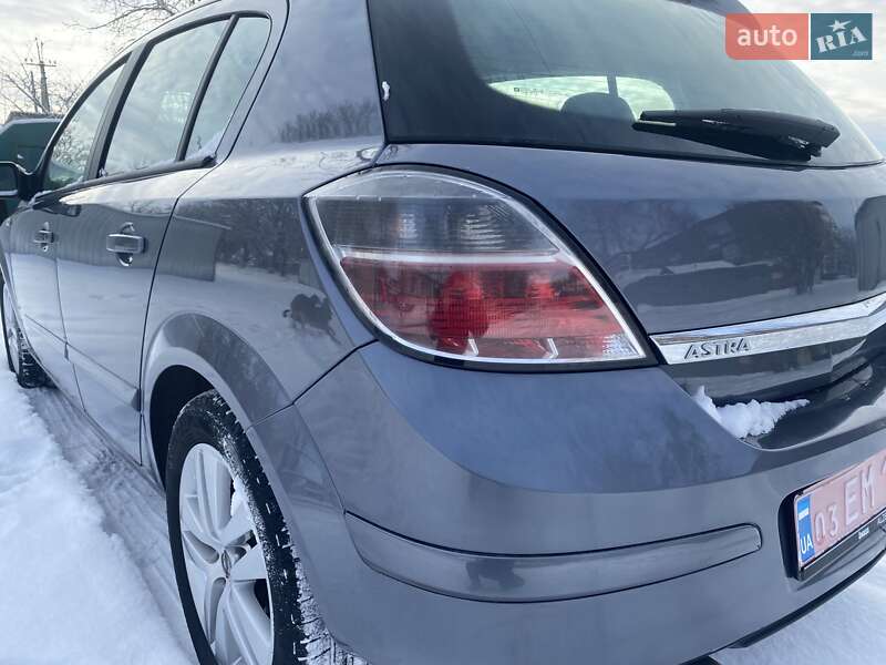 Хэтчбек Opel Astra 2007 в Тальном