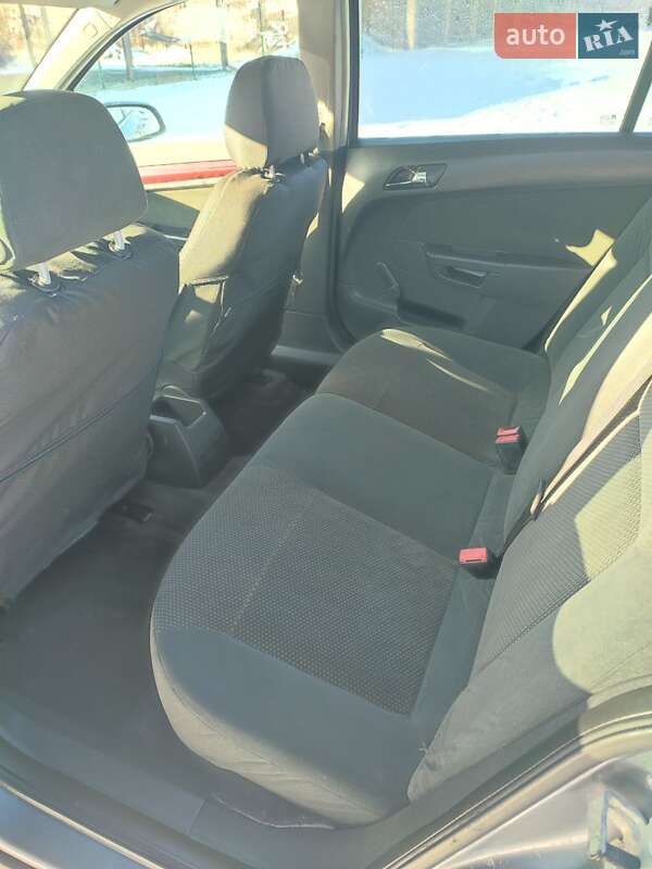 Універсал Opel Astra 2005 в Києві фото 6 Універсал Opel Astra 2005 в Києві