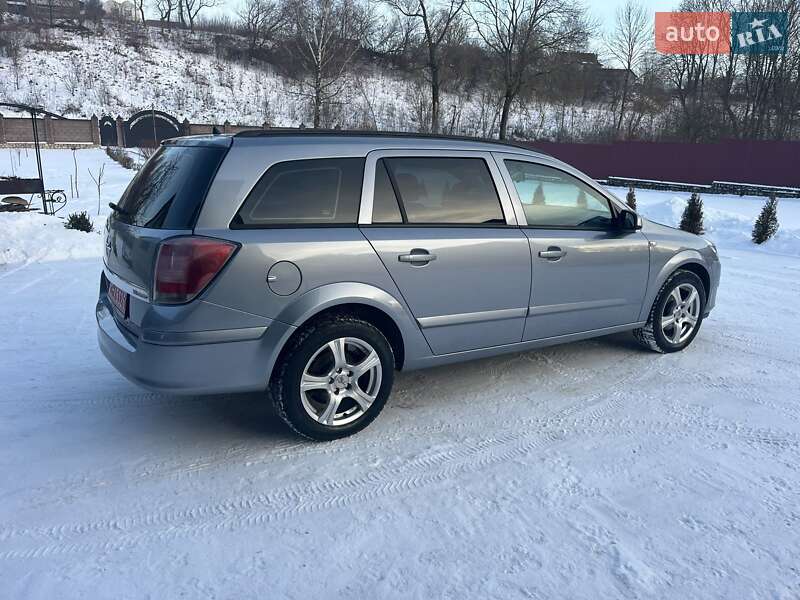 Универсал Opel Astra 2005 в Тернополе
